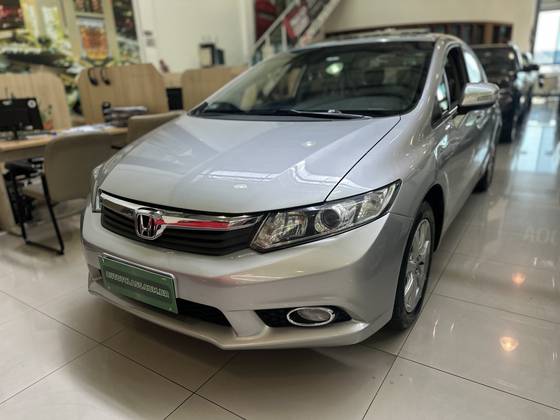 HONDA CIVIC 1.8 EXS 16V FLEX 4P AUTOMÁTICO HONDA CIVIC 1.8 EXS 16V FLEX 4P AUTOMÁTICO